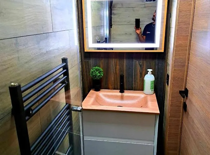 Проживание в семье Dans Maison D'hote